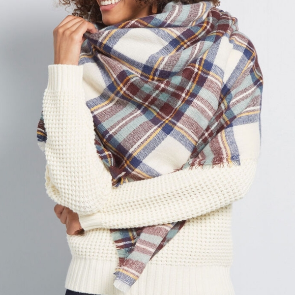 🎁 Modcloth Outdoors Outfitting Blanket Scarf - Picture 3 of 4